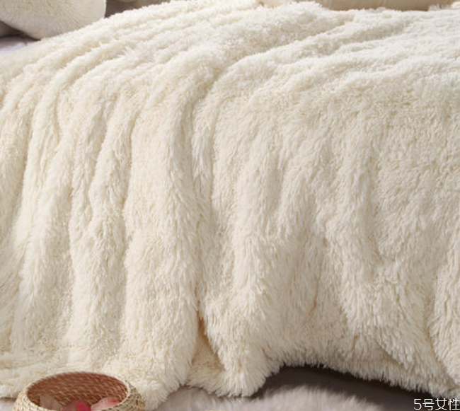 仿制的水貂絨怎么洗 仿制的水貂絨可以脫水嗎 仿制的水貂絨怎么洗 仿制的水貂絨可以脫水嗎