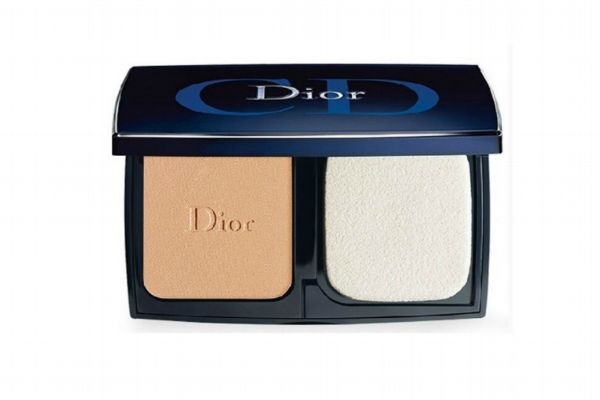 粉餅是按壓還是涂抹 打了粉餅后還可以打散粉定妝嗎 粉餅是按壓還是涂抹 打了粉餅后還可以打散粉定妝嗎