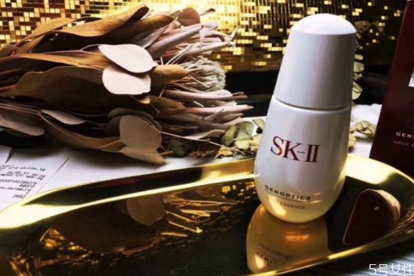 sk2小燈泡有哪些功效 sk2小燈泡可以白天用嗎 sk2小燈泡有哪些功效 sk2小燈泡可以白天用嗎