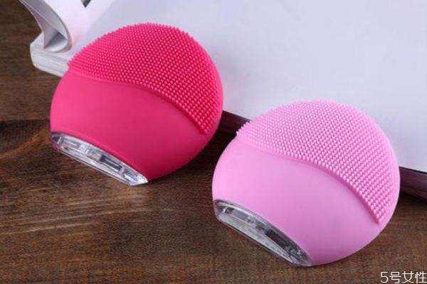 潔面儀洗臉有哪些好處 潔面儀可以每天使用嗎 潔面儀洗臉有哪些好處 潔面儀可以每天使用嗎