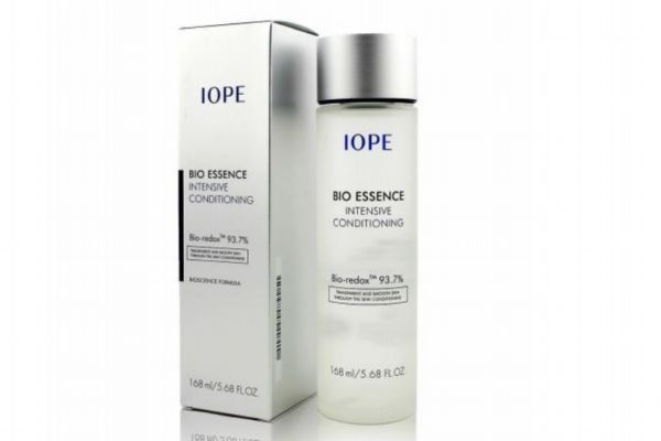 精華水有必要應(yīng)用嗎 用了精華水還要用精華液嗎 精華水有必要應(yīng)用嗎 用了精華水還要用精華液嗎