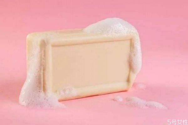 肥皂和香皂有什么區(qū)別 肥皂和香皂哪個(gè)更殺菌 肥皂和香皂有什么區(qū)別 肥皂和香皂哪個(gè)更殺菌