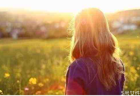 曖昧期斷聯(lián)后男生會(huì)想你嗎 女人主動(dòng)斷聯(lián)的好處