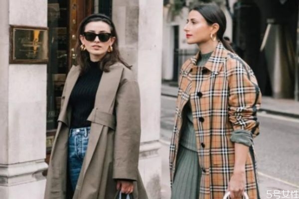 大衣的口袋要剪開嗎 呢子大衣兜為什么縫著 大衣的口袋要剪開嗎 呢子大衣兜為什么縫著