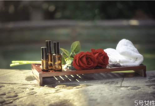 荷荷巴油怎么挑選 荷荷巴油怎么辨別真假 荷荷巴油怎么挑選 荷荷巴油怎么辨別真假