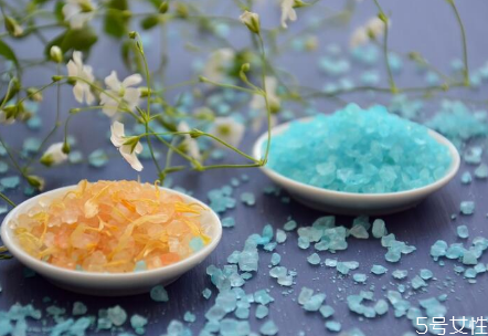 海鹽怎么加熱熱敷 海鹽熱敷包的功效與作用 海鹽怎么加熱熱敷 海鹽熱敷包的功效與作用