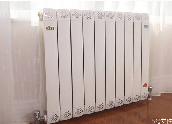 地暖好還是暖氣片好 暖氣什么時(shí)候供暖 地暖好還是暖氣片好 暖氣什么時(shí)候供暖