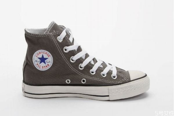 匡威可以穿多久 匡威什么時(shí)候穿合適 匡威可以穿多久 匡威什么時(shí)候穿合適