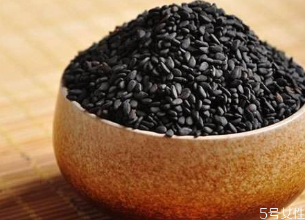 生芝麻怎么炒熟 生芝麻炒多久才熟 生芝麻怎么炒熟 生芝麻炒多久才熟