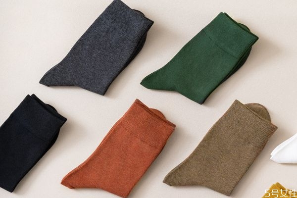 冬天穿什么襪子保暖 冬天襪子怎么外穿 冬天穿什么襪子保暖 冬天襪子怎么外穿