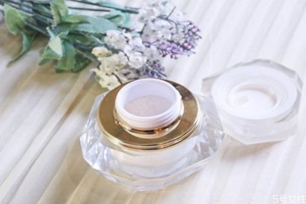 伊思蝸牛霜早晚都用嗎 伊思蝸牛霜使用方法 伊思蝸牛霜早晚都用嗎 伊思蝸牛霜使用方法