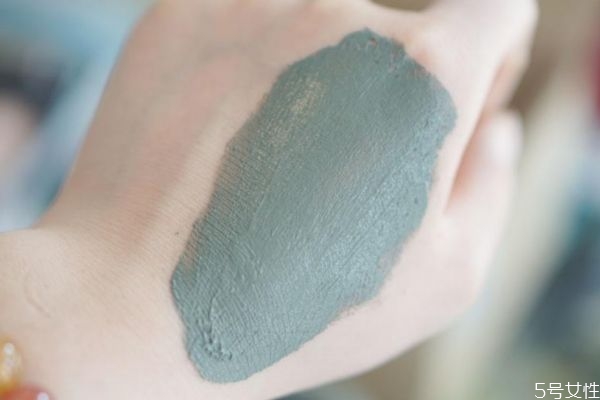 泥膜用完可以用睡眠面膜嗎 泥膜用完后用洗面奶嗎 泥膜用完可以用睡眠面膜嗎 泥膜用完后用洗面奶嗎