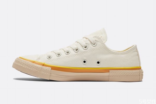 白色帆布鞋怎么洗干凈 帆布鞋怎么洗白妙招 白色帆布鞋怎么洗干凈 帆布鞋怎么洗白妙招