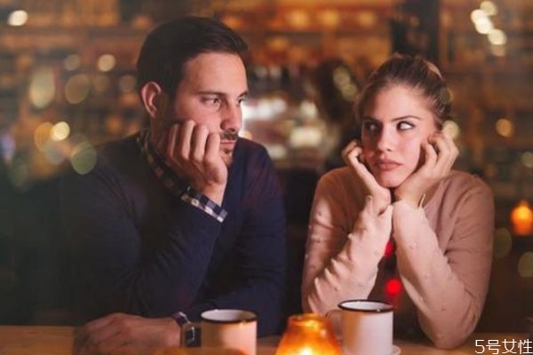 10秒測男生喜不喜歡你 區(qū)分錯覺和真正喜歡 10秒測男生喜不喜歡你 區(qū)分錯覺和真正喜歡