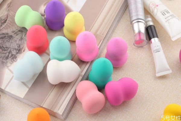 美妝蛋不打濕可以用嗎 美妝蛋不用會過期嗎 美妝蛋不打濕可以用嗎 美妝蛋不用會過期嗎