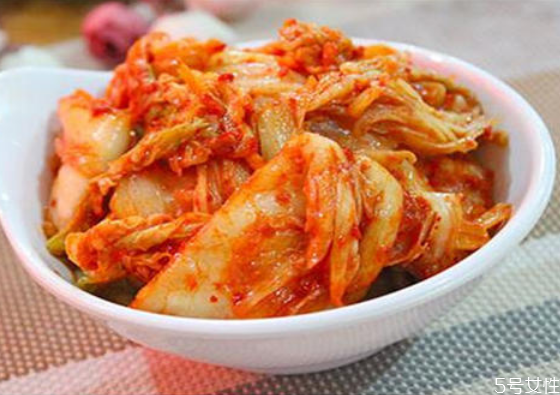 泡菜放冰箱能放多久 韓國(guó)泡菜一定要放冰箱里嗎 泡菜放冰箱能放多久 韓國(guó)泡菜一定要放冰箱里嗎