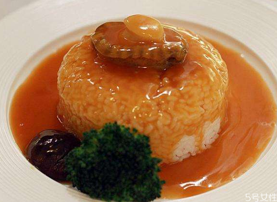 孕婦可以吃鮑魚汁嗎 鮑魚汁撈飯能給寶寶吃嗎 孕婦可以吃鮑魚汁嗎 鮑魚汁撈飯能給寶寶吃嗎