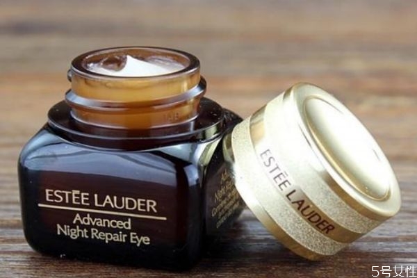 薇姿眼霜和雅詩蘭黛眼霜哪個好 薇姿好用還是雅詩蘭黛 薇姿眼霜和雅詩蘭黛眼霜哪個好 薇姿好用還是雅詩蘭黛