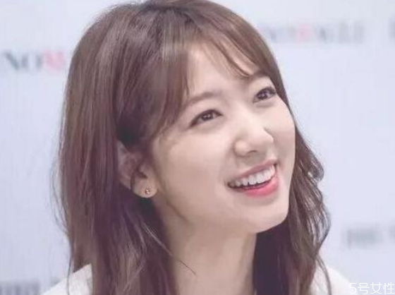 發(fā)質(zhì)硬怎么留劉海 發(fā)質(zhì)硬劉海很翹怎么辦 發(fā)質(zhì)硬怎么留劉海 發(fā)質(zhì)硬劉海很翹怎么辦