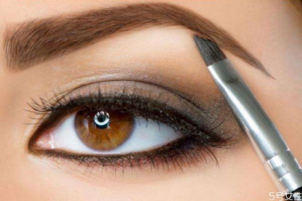古代女人畫眉用什么 古代女子如何畫眉 古代女人畫眉用什么 古代女子如何畫眉