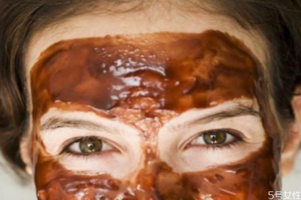 紅糖面膜真的能祛斑嗎 堅(jiān)持敷紅糖面膜多久能淡斑 紅糖面膜真的能祛斑嗎 堅(jiān)持敷紅糖面膜多久能淡斑