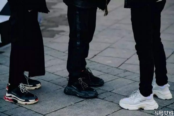老爹鞋適合男生穿不 老爹鞋的搭配技巧 老爹鞋適合男生穿不 老爹鞋的搭配技巧