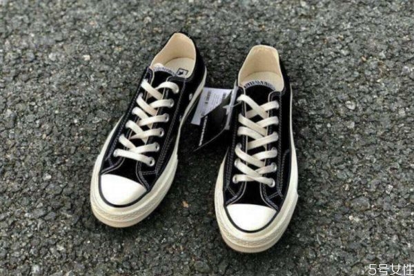帆布鞋怎么系鞋帶 帆布鞋怎么保存 帆布鞋怎么系鞋帶 帆布鞋怎么保存