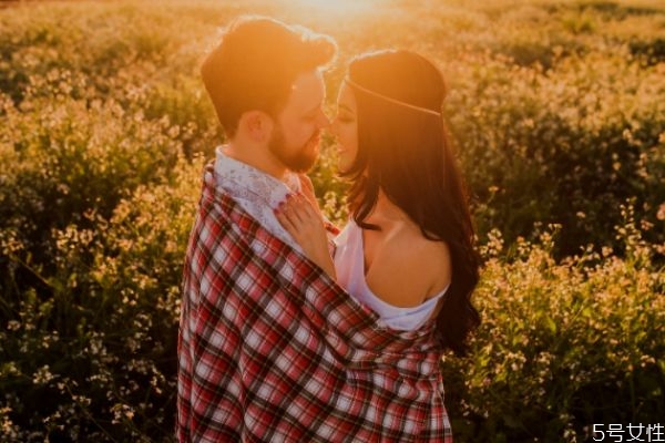 失戀了怎么辦才能放下一個(gè)人 失戀了適合去的地方 失戀了怎么辦才能放下一個(gè)人 失戀了適合去的地方