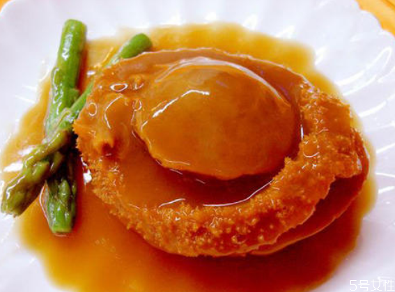 鮑魚發(fā)霉點(diǎn)了怎么處理 干鮑魚表面發(fā)霉還能吃嗎 鮑魚發(fā)霉點(diǎn)了怎么處理 干鮑魚表面發(fā)霉還能吃嗎