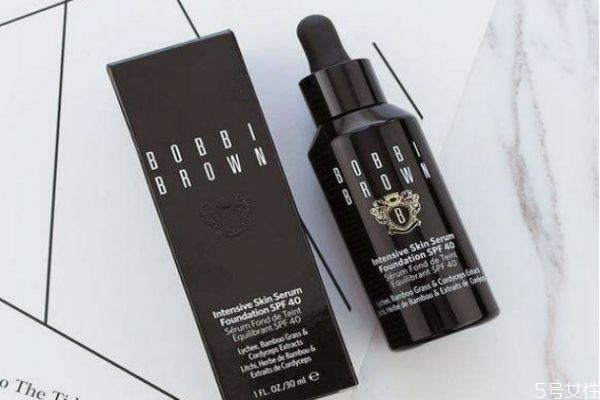 芭比波朗蟲(chóng)草粉底液新版和老版有什么不同 兩款新舊對(duì)比 芭比波朗蟲(chóng)草粉底液新版和老版有什么不同 兩款新舊對(duì)比