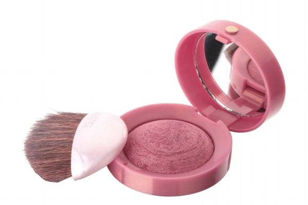 腮紅過期了還能繼續(xù)用嗎 腮紅保質(zhì)期有多久 腮紅過期了還能繼續(xù)用嗎 腮紅保質(zhì)期有多久