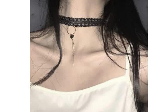 choker項(xiàng)鏈有什么暗示 choker和chocker的區(qū)別 choker項(xiàng)鏈有什么暗示 choker和chocker的區(qū)別