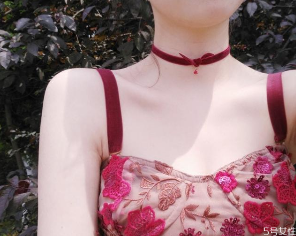 choker千萬(wàn)不要這么戴 choker的正確打開方式 choker千萬(wàn)不要這么戴 choker的正確打開方式