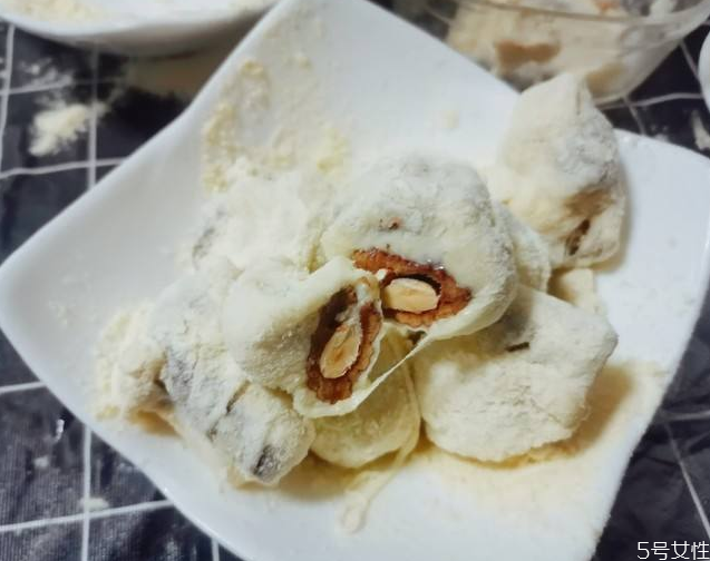 奶棗熱量多少 牛奶棗會(huì)長(zhǎng)胖嗎 奶棗熱量多少 牛奶棗會(huì)長(zhǎng)胖嗎