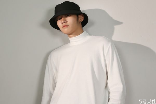 衣服上沾了bb霜怎么洗 化妝品沾到衣服上怎么辦 衣服上沾了bb霜怎么洗 化妝品沾到衣服上怎么辦