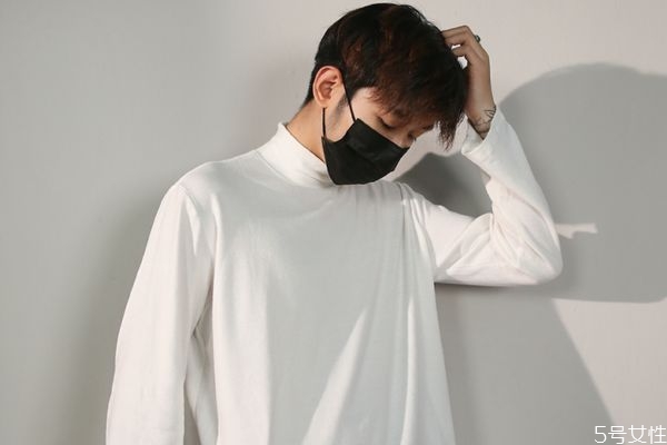 衣服上沾了bb霜怎么洗 化妝品沾到衣服上怎么辦 衣服上沾了bb霜怎么洗 化妝品沾到衣服上怎么辦