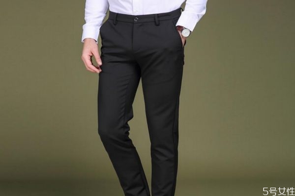 西裝褲褲線可以燙出來嗎 西褲用洗衣機(jī)洗了怎么辦 西裝褲褲線可以燙出來嗎 西褲用洗衣機(jī)洗了怎么辦