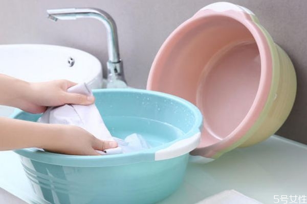 洗衣服的水多少度比較好 洗衣服最適宜的水溫 洗衣服的水多少度比較好 洗衣服最適宜的水溫