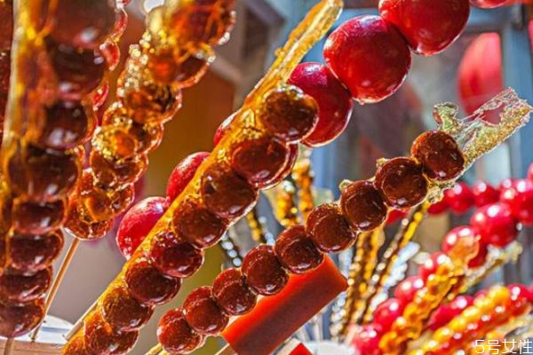 冰糖葫蘆的糖用白糖還是冰糖 冰糖葫蘆最好用什么糖 冰糖葫蘆的糖用白糖還是冰糖 冰糖葫蘆最好用什么糖