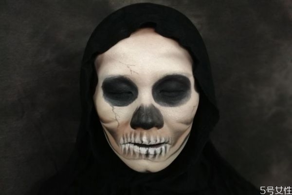 恐怖骷髏妝的畫(huà)法 毛戈平骷髏妝的畫(huà)法 恐怖骷髏妝的畫(huà)法 毛戈平骷髏妝的畫(huà)法