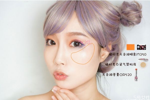 圣誕節(jié)畫什么妝 圣誕節(jié)簡單妝容畫法 圣誕節(jié)畫什么妝 圣誕節(jié)簡單妝容畫法