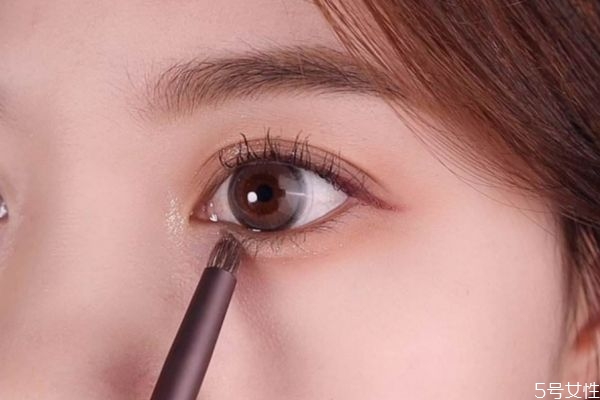 五官太集中怎么辦 五官長(zhǎng)得緊湊怎么改善 五官太集中怎么辦 五官長(zhǎng)得緊湊怎么改善