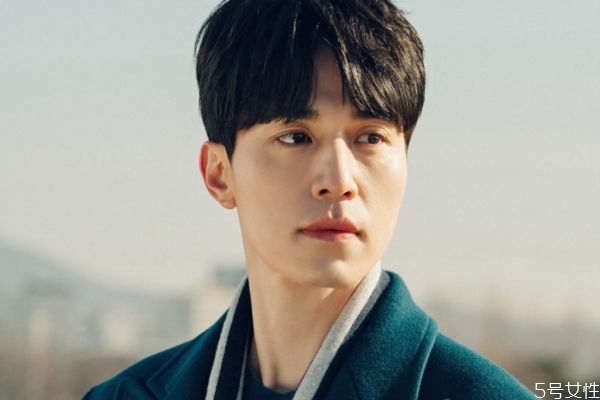 韓國男生妝容 男生妝容教程 韓國男生妝容 男生妝容教程