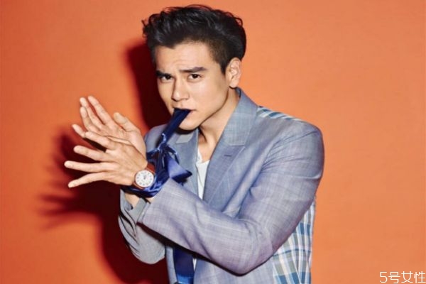 男生皮膚粗糙毛孔大如何改善 男生改善毛孔粗大小竅門(mén) 男生皮膚粗糙毛孔大如何改善 男生改善毛孔粗大小竅門(mén)