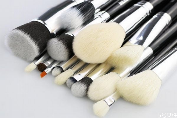 國(guó)產(chǎn)粉底刷什么牌子的好用 2020粉底刷推薦 國(guó)產(chǎn)粉底刷什么牌子的好用 2020粉底刷推薦