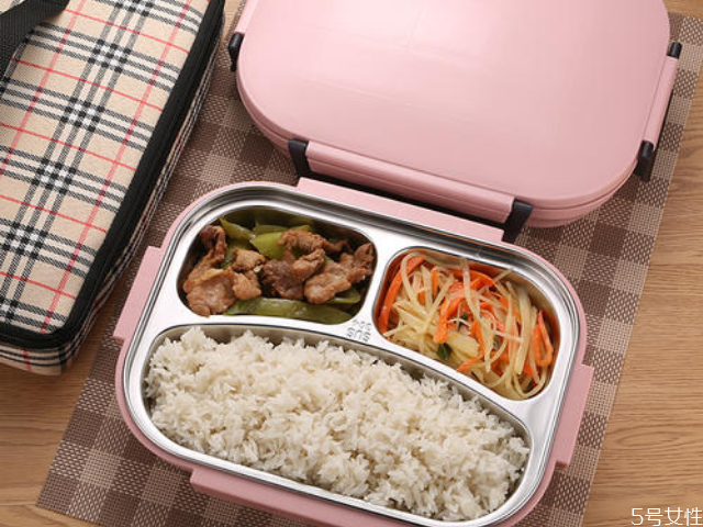 微波爐第一次使用怎么去除異味 微波爐第一次使用步驟 微波爐第一次使用怎么去除異味 微波爐第一次使用步驟