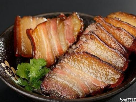 臘肉炒之前要不要煮 臘肉炒之前要煮多久 臘肉炒之前要不要煮 臘肉炒之前要煮多久