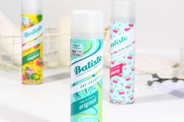 頭發(fā)太油來不及洗頭怎么辦 頭發(fā)油要出門緊急補救 頭發(fā)太油來不及洗頭怎么辦 頭發(fā)油要出門緊急補救