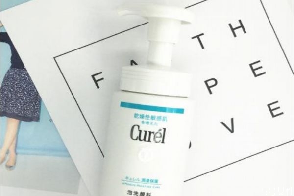 用完洗面奶后臉很緊繃起皮怎么辦 弱酸性洗面奶排行榜 用完洗面奶后臉很緊繃起皮怎么辦 弱酸性洗面奶排行榜