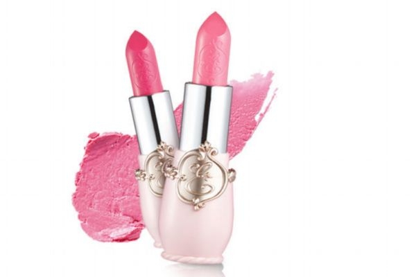 口紅出水還能用嗎 口紅掉水里還可以用嗎 口紅出水還能用嗎 口紅掉水里還可以用嗎